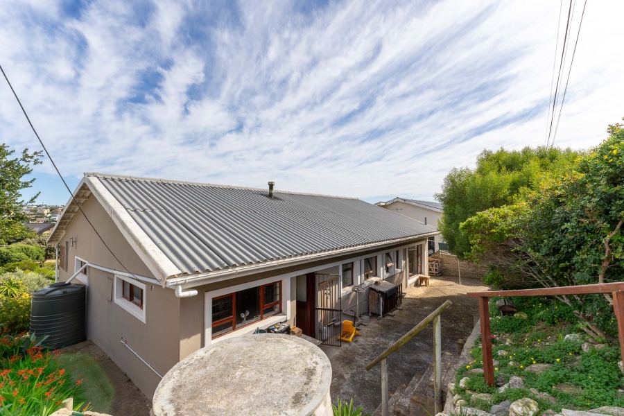 4 Bedroom Property for Sale in Stilbaai Oos Western Cape